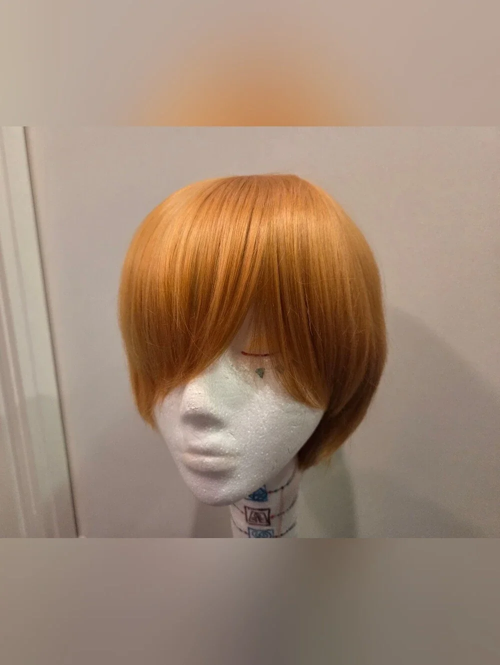 Arda Wigs short blonde